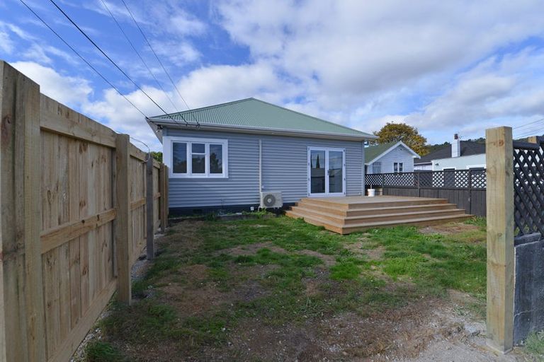 Photo of property in 14 Exchange Street, Ebdentown, Upper Hutt, 5018