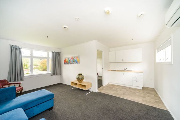 Photo of property in 21 Ongo Road, Hunterville, 4730