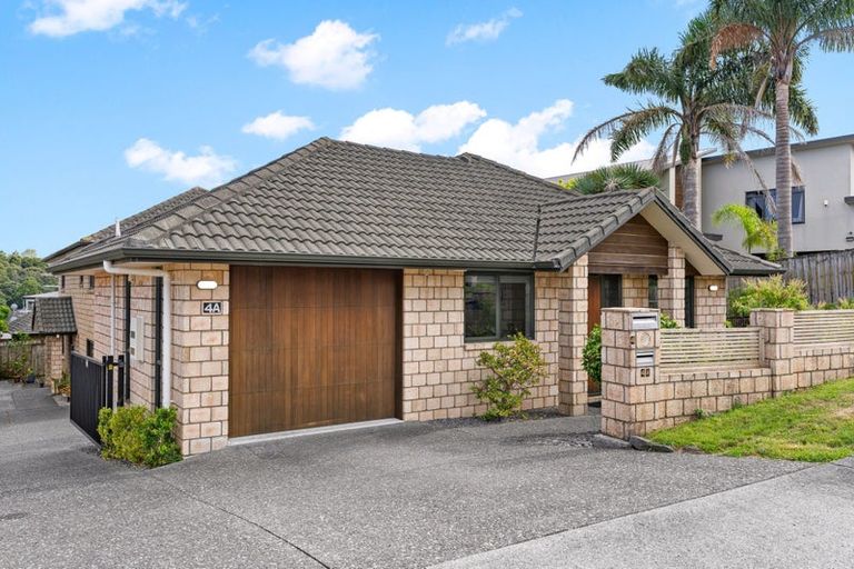 Photo of property in 4 Aldon Lane, The Gardens, Auckland, 2105