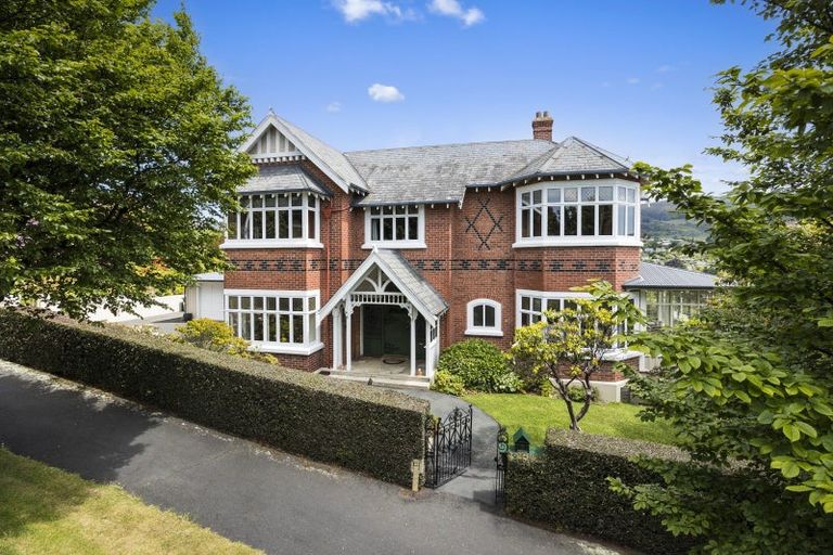 Photo of property in 2 Sargood Street, Maori Hill, Dunedin, 9010