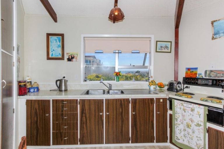 Photo of property in 2/4 Scott Street, Moturoa, New Plymouth, 4310