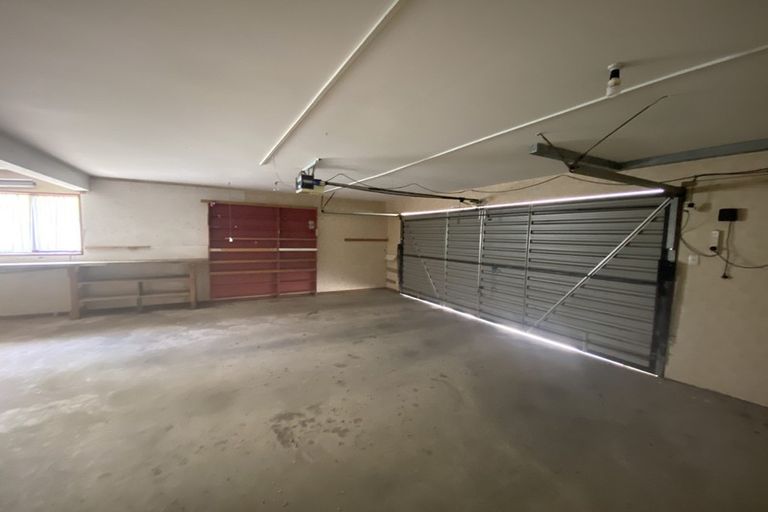 Photo of property in 21 Wadeley Road, Ilam, Christchurch, 8041