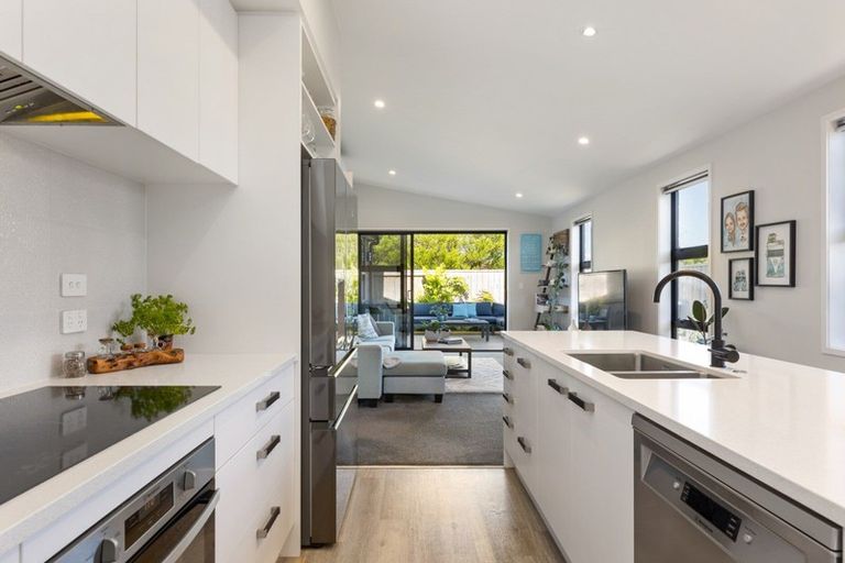 Photo of property in 64 Franks Way, Papamoa Beach, Papamoa, 3118