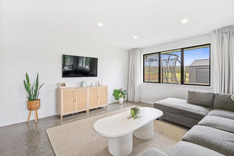 Photo of property in 24 Woodlea Lane, Te Kamo, Kamo, 0185