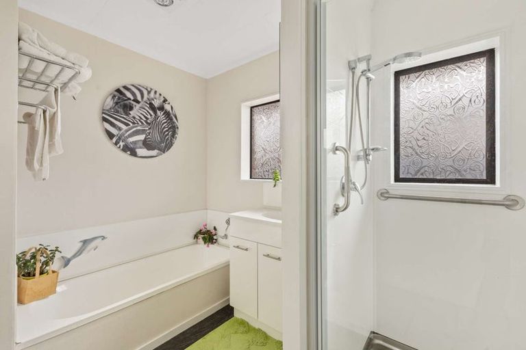 Photo of property in 219/1 Coronation Avenue, Welbourn, New Plymouth, 4310