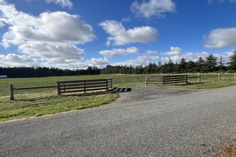 Photo of property in 1657 West Coast Road, Kirwee, 7671