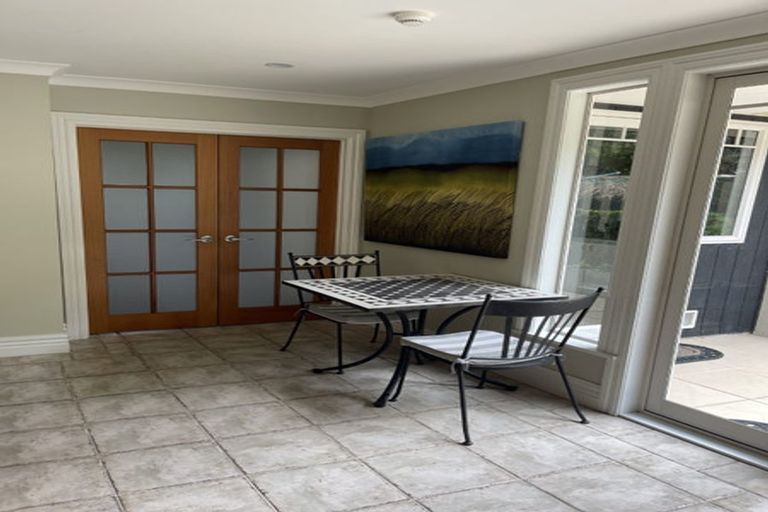 Photo of property in 44 Isobel Road, Greenhithe, Auckland, 0632