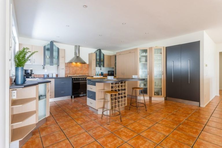 Photo of property in 64 Fifeshire Crescent, Stepneyville, Nelson, 7010