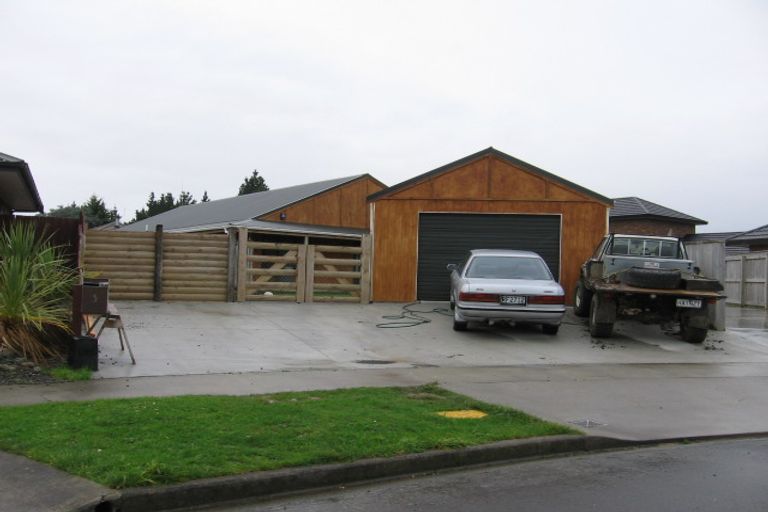 Photo of property in 3 Alpine Grove, Kelvin Grove, Palmerston North, 4414