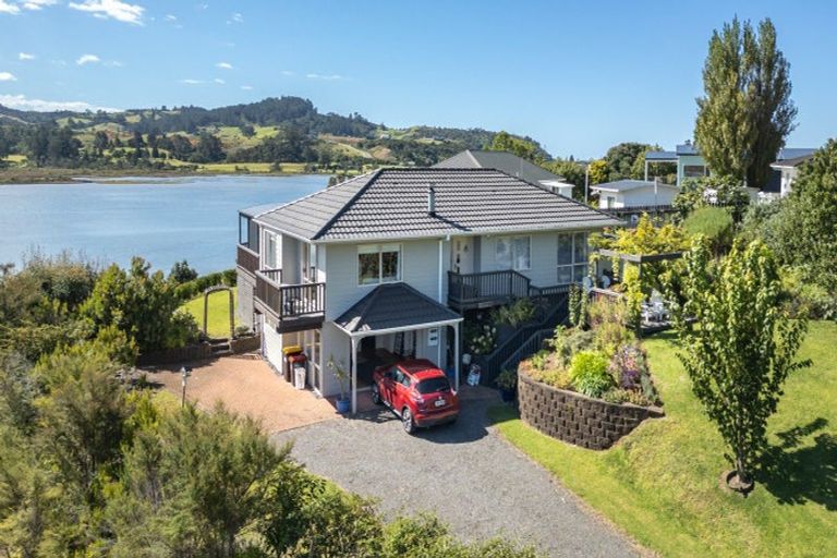 Photo of property in 4 Patton Place, Tairua, 3508