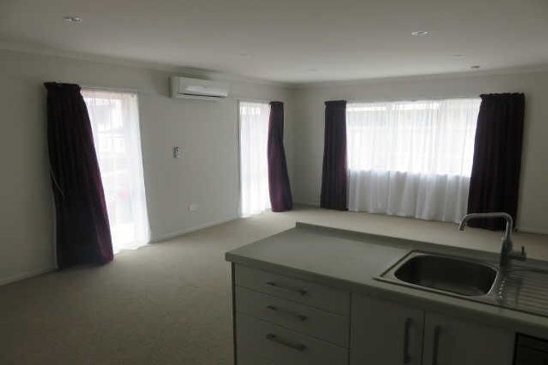 Photo of property in 2/24 Lorne Street, Melville, Hamilton, 3206