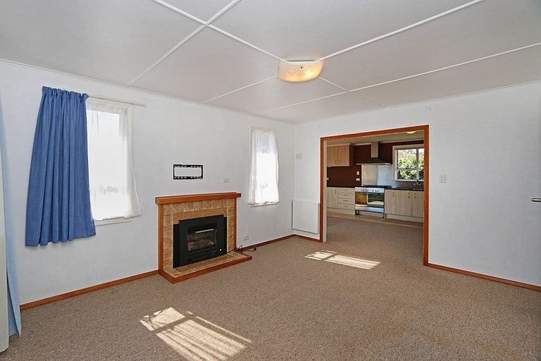 Photo of property in 33 Longfellow Road, Opunake, 4616