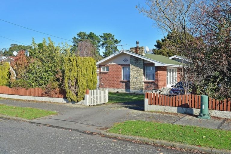 Photo of property in 71 Oxford Street, Lansdowne, Masterton, 5810