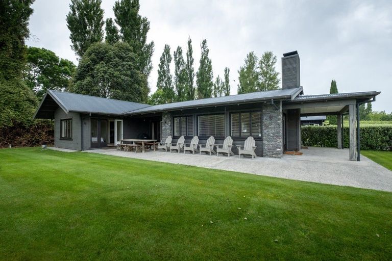 Photo of property in Gatehouse And River Room., 1308e Tuki Tuki Road, Tuki Tuki, Havelock North, 4294