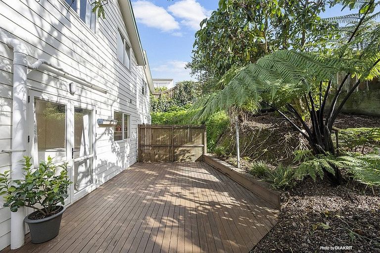 Photo of property in 2/9 Braemar Terrace, Johnsonville, Wellington, 6037