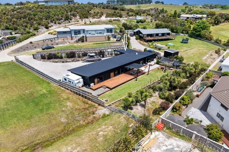 Photo of property in 17c Eagles Way, Cable Bay, 0420