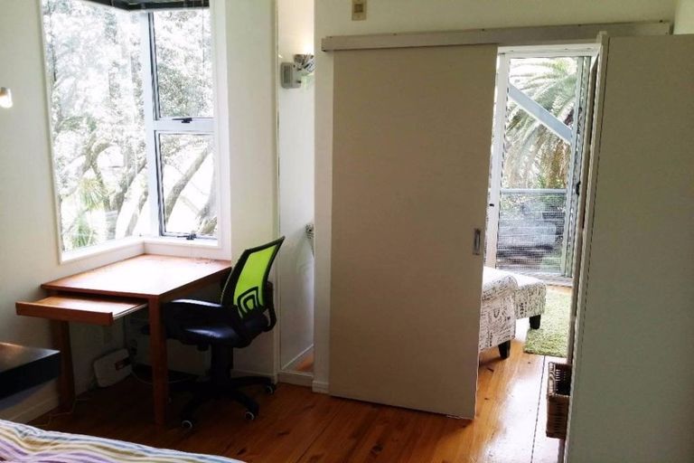 Photo of property in Scotia Tower Apartments, 2f/8 Scotia Place, Auckland Central, Auckland, 1010