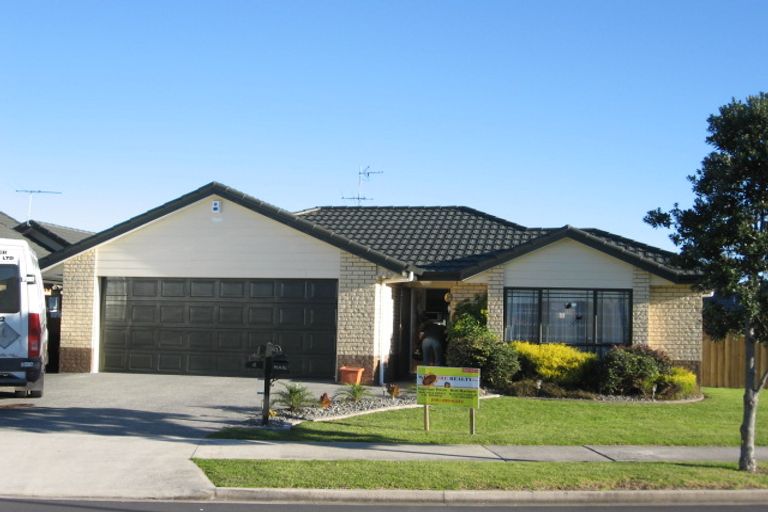 Photo of property in 4 Croftview Road, Wattle Downs, Auckland, 2103