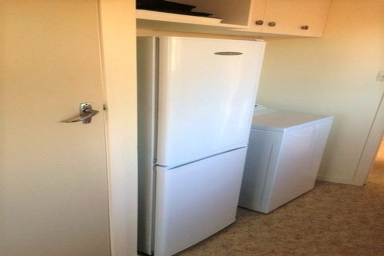 Photo of property in 1 Cotton Street, St Andrews, Hamilton, 3200