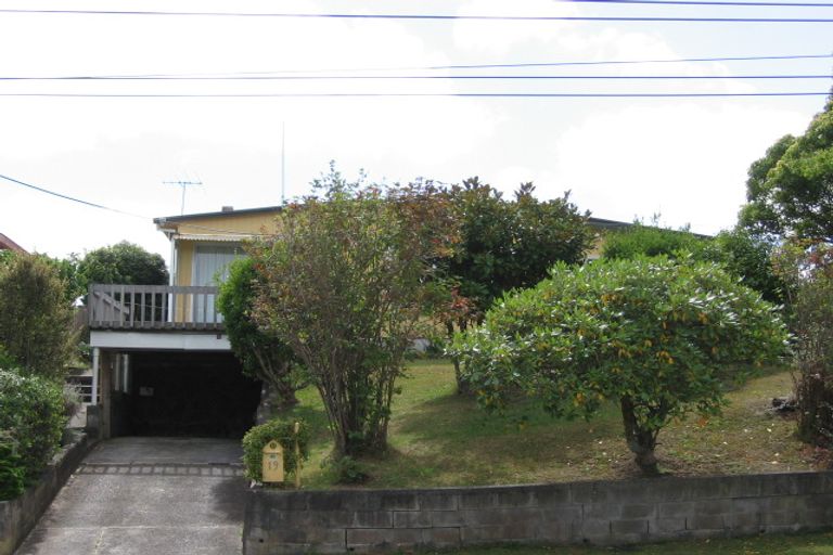 Photo of property in 19 Neptune Avenue, Beach Haven, Auckland, 0626