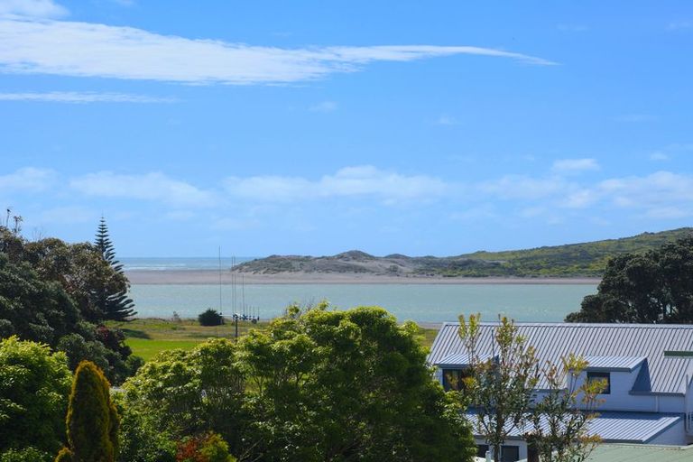Photo of property in 24 Taipari Avenue, Raglan, 3225