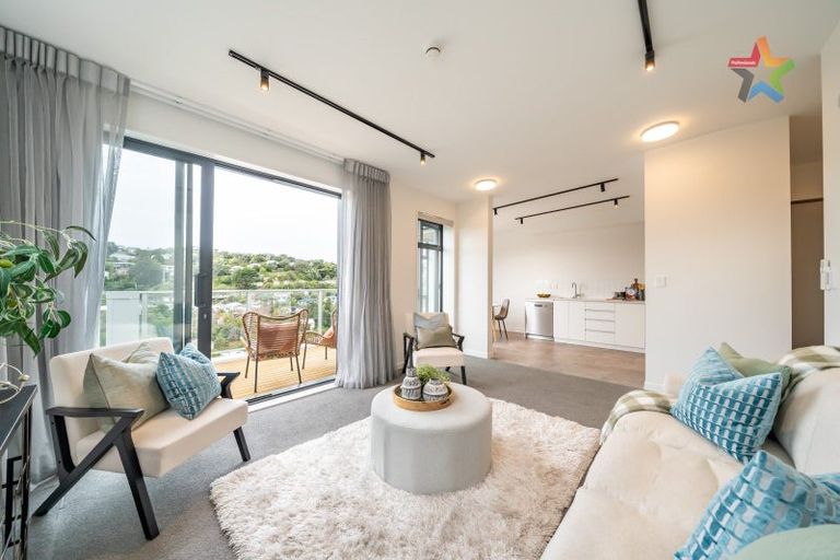 Photo of property in 6/69 Tiketike Way, Brooklyn, Wellington, 6021