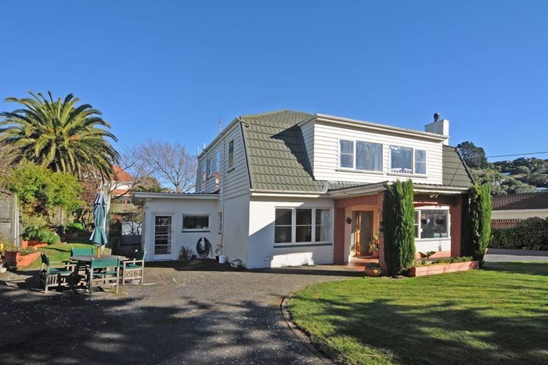 Photo of property in 21 Parkvale Road, Karori, Wellington, 6012
