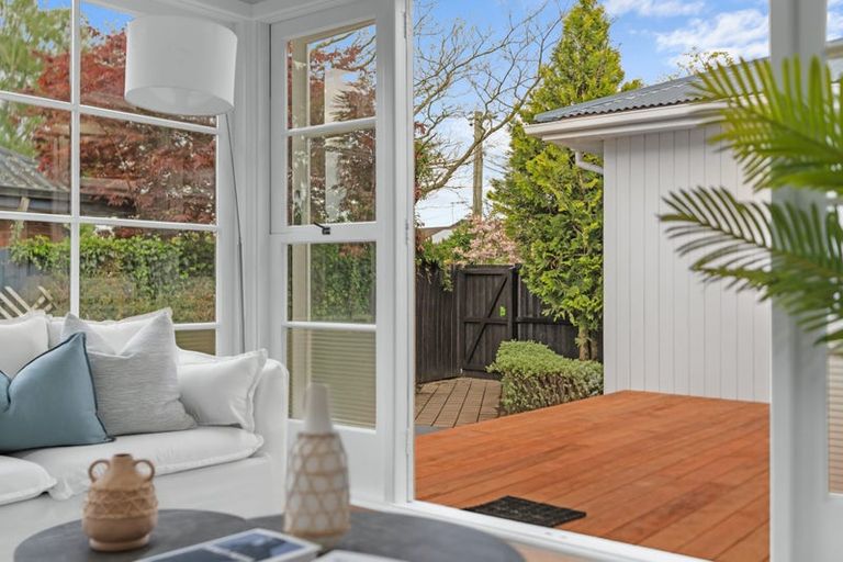 Photo of property in 14 Willis Place, Spreydon, Christchurch, 8024