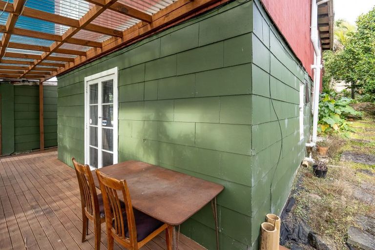 Photo of property in 156 Rathgar Road, Henderson, Auckland, 0610