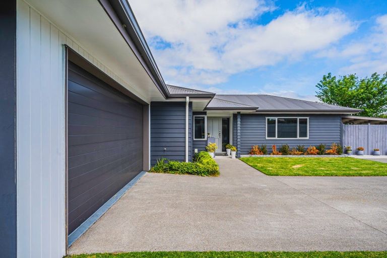 Photo of property in 28a Jules Crescent, Bell Block, New Plymouth, 4312