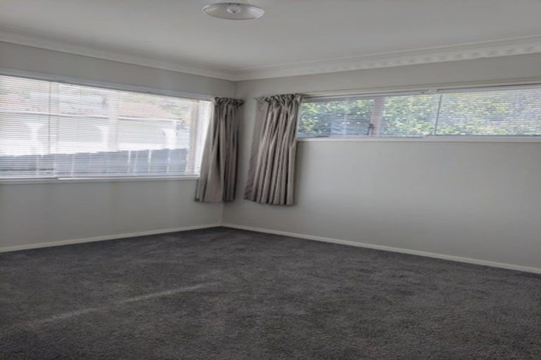 Photo of property in 4 Robin Lane, Browns Bay, Auckland, 0630