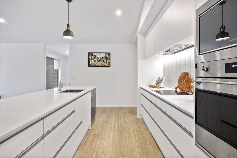 Photo of property in 30b Sycamore Grove, Lower Vogeltown, New Plymouth, 4310