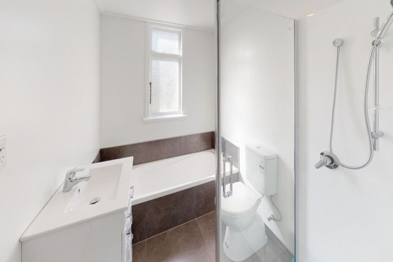 Photo of property in 26 Milverton Avenue, Hokowhitu, Palmerston North, 4410