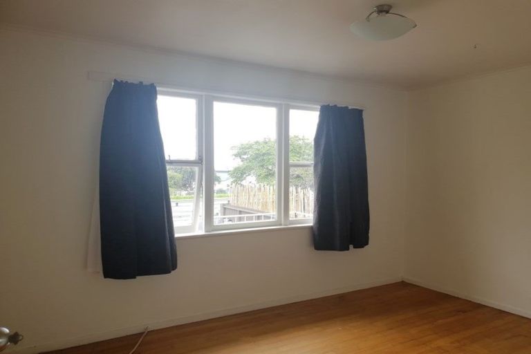 Photo of property in 590 Maunganui Road, Mount Maunganui, 3116