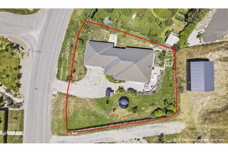 Photo of property in 17 Missy Crescent, Mount Pisa, Cromwell, 9383