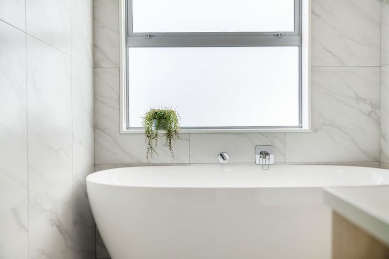 Photo of property in 25 Roa Avenue, Hobsonville, Auckland, 0616