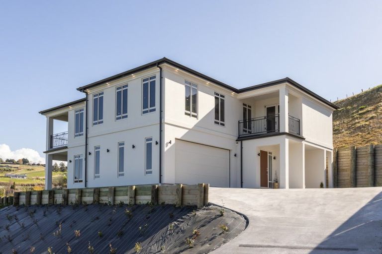 Photo of property in 1 Ridgeway Terrace, Taradale, Napier, 4112