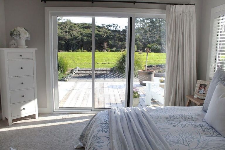 Photo of property in 728 Peak Road, Helensville, 0875