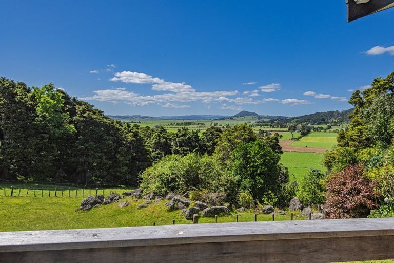 Photo of property in 8 Old Loop Road, Ngararatunua, Whangarei, 0176