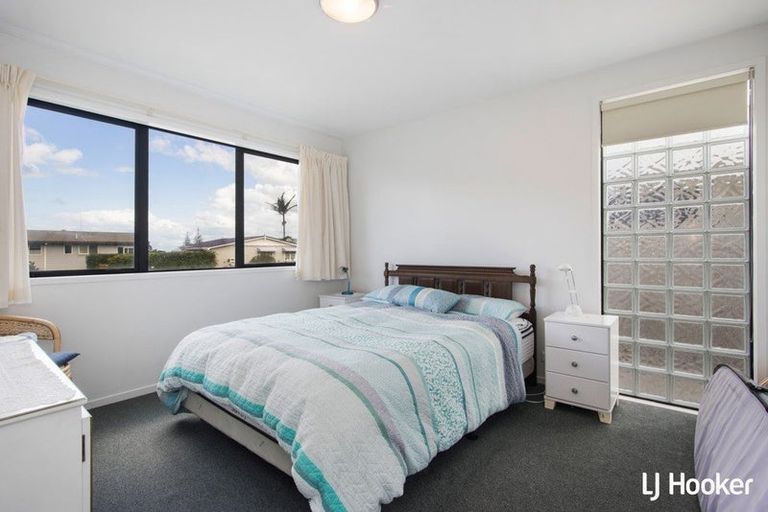 Photo of property in 19 Beach Road, Waihi Beach, 3611