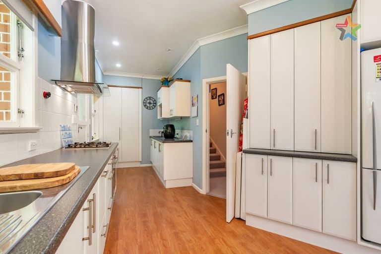 Photo of property in 59 Manuka Street, Stokes Valley, Lower Hutt, 5019