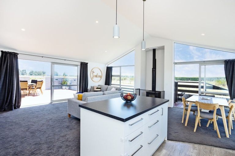 Photo of property in 12 Dowling Road, Longbush, Invercargill, 9871