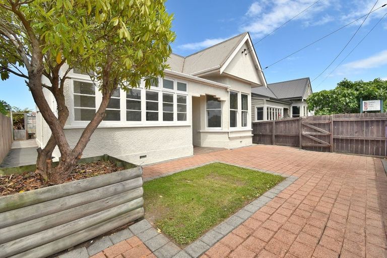 Photo of property in 12 Coughtrey Street, Saint Clair, Dunedin, 9012