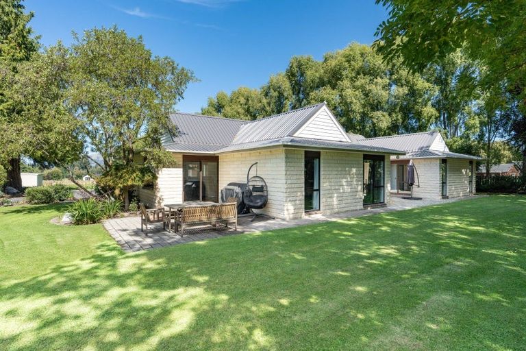 Photo of property in 19 Tirohanga Road, North Taieri, Mosgiel, 9092