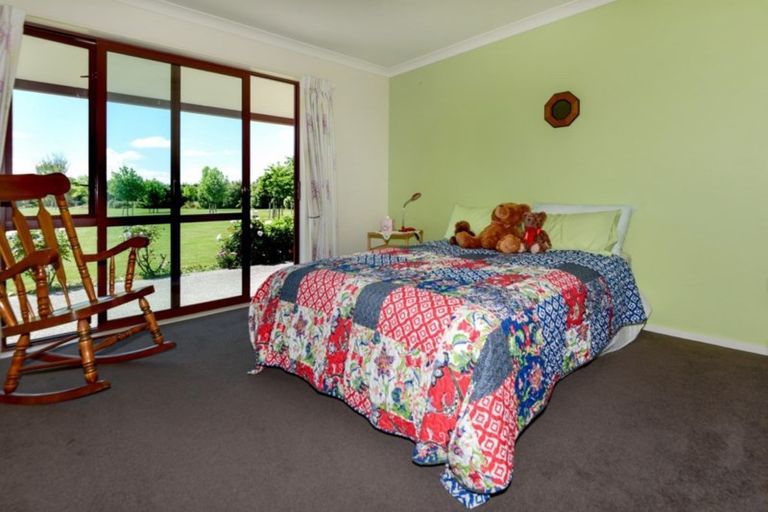 Photo of property in 10 Mchugh Crescent, Darfield, 7510