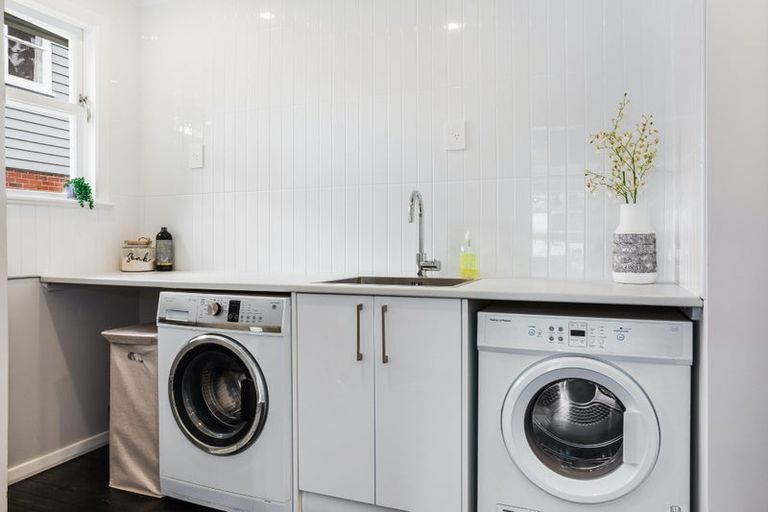 Photo of property in 8 Avalon Crescent, Avalon, Lower Hutt, 5011