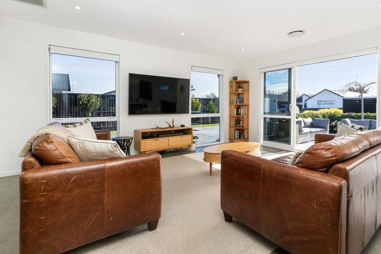 Photo of property in 8 Terrier Lane, Halswell, Christchurch, 8025