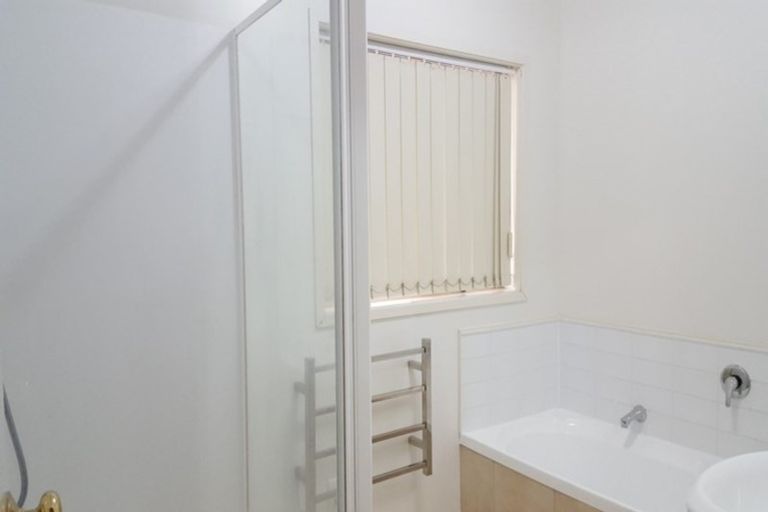 Photo of property in 42 Robin Brooke Drive, Flat Bush, Auckland, 2019