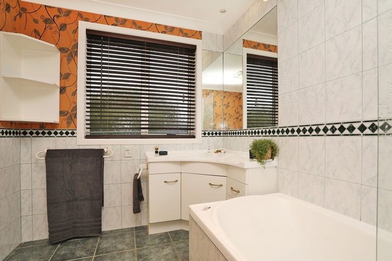 Photo of property in 135 Paterson Street, Grasmere, Invercargill, 9810