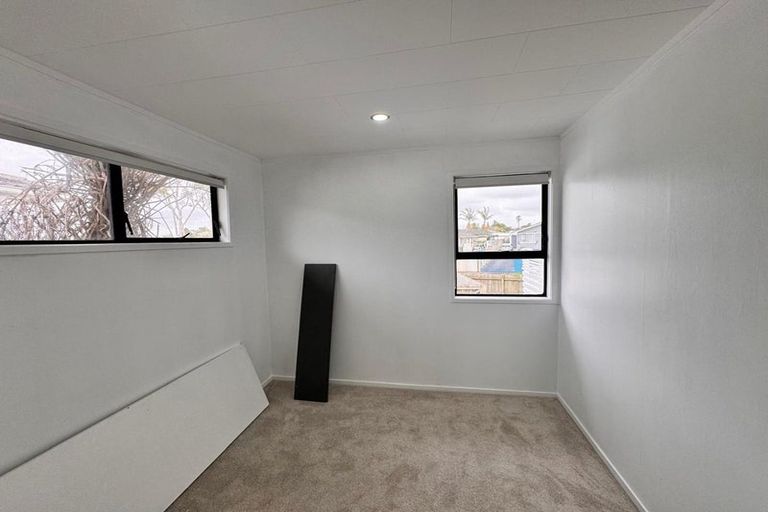 Photo of property in 2/1 Carter Place, Manurewa, Auckland, 2102